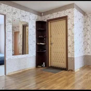 Продается 1-комнатная квартира, 97,37 м²