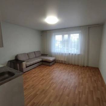 Продается 1-комнатная квартира, 42,5 м²
