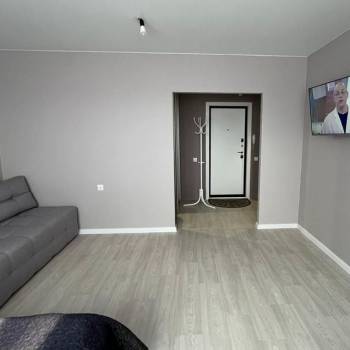 Продается 1-комнатная квартира, 40,4 м²