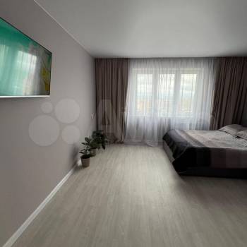 Продается 1-комнатная квартира, 40,4 м²