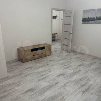 Сдается 1-комнатная квартира, 43 м²