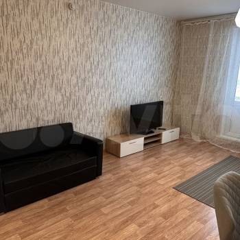 Сдается 1-комнатная квартира, 37 м²