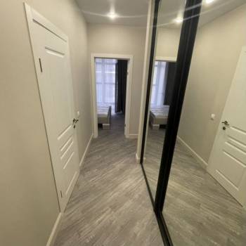 Сдается 1-комнатная квартира, 42 м²