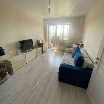 Продается 1-комнатная квартира, 39 м²