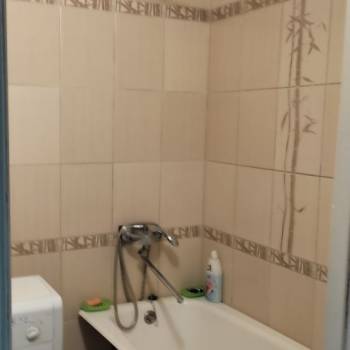 Продается 1-комнатная квартира, 37 м²