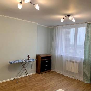 Сдается 2-х комнатная квартира, 70 м²