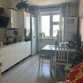 Продается 2-х комнатная квартира, 57,6 м²