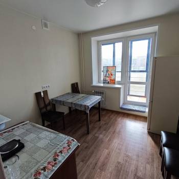 Сдается 1-комнатная квартира, 42 м²