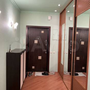 Сдается 1-комнатная квартира, 65 м²