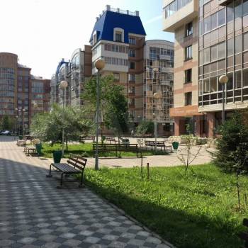 Сдается 1-комнатная квартира, 65 м²