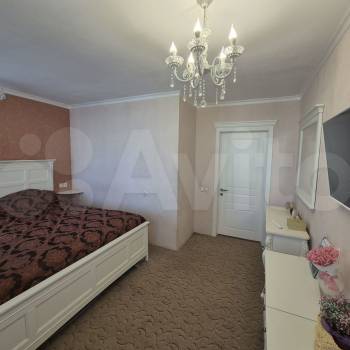 Продается 3-х комнатная квартира, 107 м²