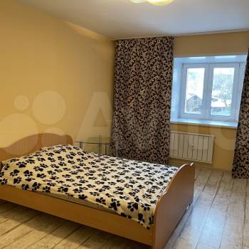 Сдается 2-х комнатная квартира, 65 м²