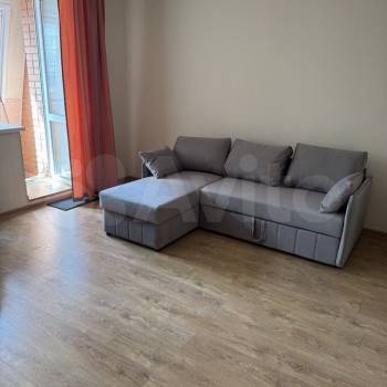 Продается 1-комнатная квартира, 42 м²