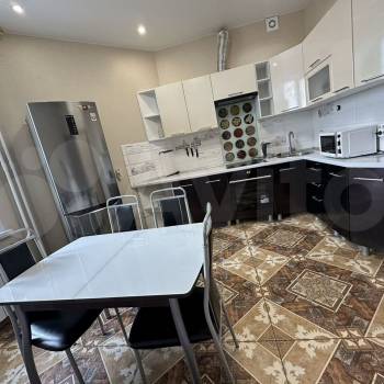 Сдается 2-х комнатная квартира, 65 м²