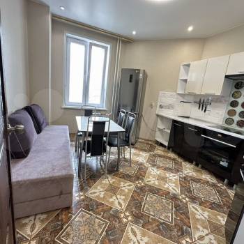 Сдается 2-х комнатная квартира, 65 м²
