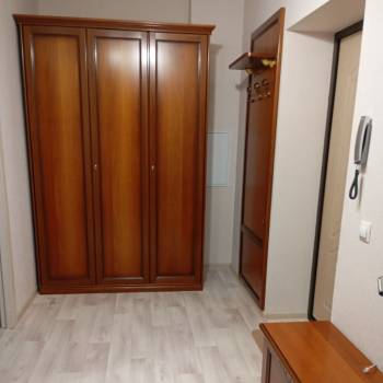 Сдается 1-комнатная квартира, 43 м²