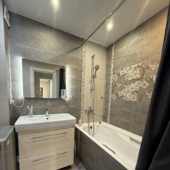 Сдается Многокомнатная квартира, 60 м²
