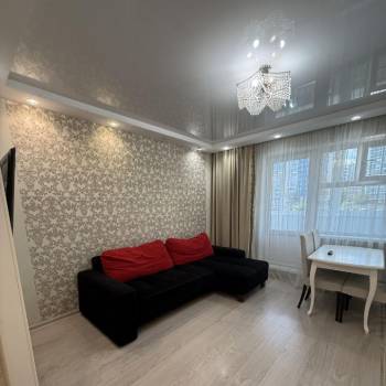 Сдается Многокомнатная квартира, 60 м²