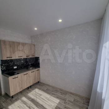 Продается 1-комнатная квартира, 14 м²