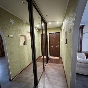 Продается Многокомнатная квартира, 91,6 м²