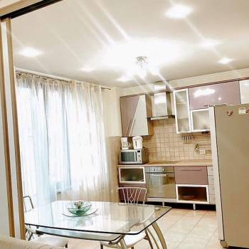 Сдается 2-х комнатная квартира, 92 м²