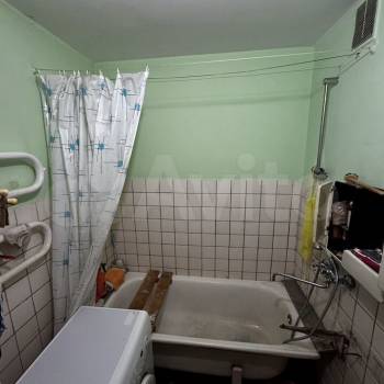 Продается Многокомнатная квартира, 77,9 м²