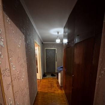Продается Многокомнатная квартира, 77,9 м²