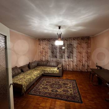Продается Многокомнатная квартира, 77,9 м²