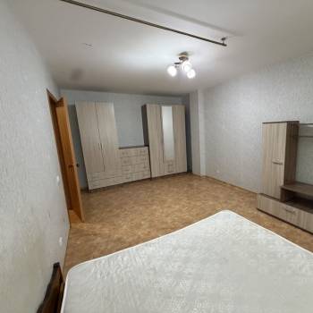 Сдается 1-комнатная квартира, 39 м²