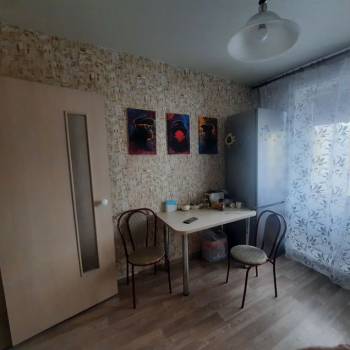 Продается 1-комнатная квартира, 40 м²