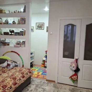 Продается 1-комнатная квартира, 40,4 м²