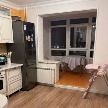 Продается 2-х комнатная квартира, 72 м²