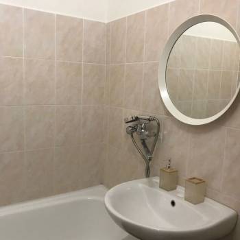 Продается 1-комнатная квартира, 40,7 м²