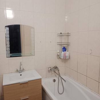 Сдается 1-комнатная квартира, 39 м²