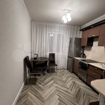 Сдается 1-комнатная квартира, 45 м²