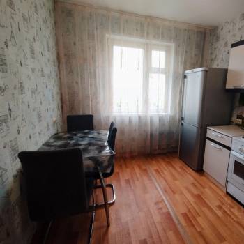 Сдается 1-комнатная квартира, 42 м²