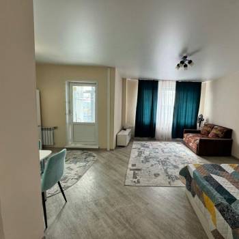 Сдается 1-комнатная квартира, 40 м²