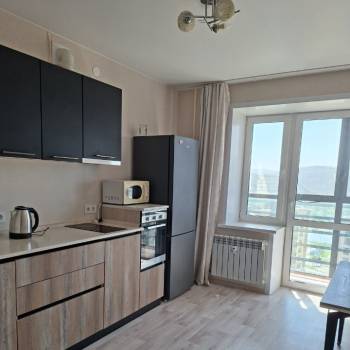Сдается 1-комнатная квартира, 42 м²