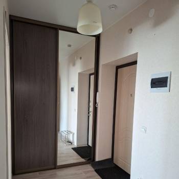 Сдается 1-комнатная квартира, 42 м²