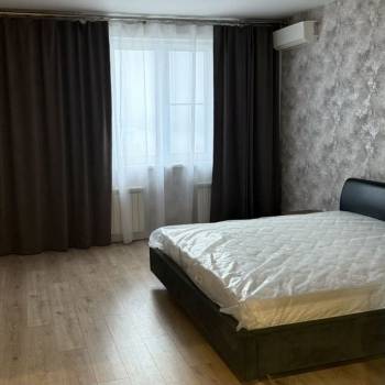 Сдается 2-х комнатная квартира, 78 м²