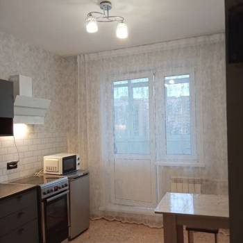 Сдается 2-х комнатная квартира, 64 м²