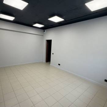 Сдается Нежилое помещение, 12 м²
