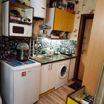 Продается 1-комнатная квартира, 18 м²