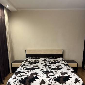 Сдается 1-комнатная квартира, 50,1 м²