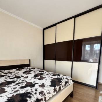 Сдается 1-комнатная квартира, 50,1 м²