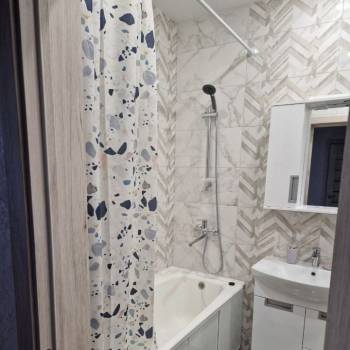 Сдается 1-комнатная квартира, 43 м²