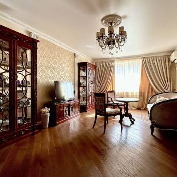 Продается 3-х комнатная квартира, 108 м²