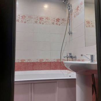 Продается Многокомнатная квартира, 84,2 м²