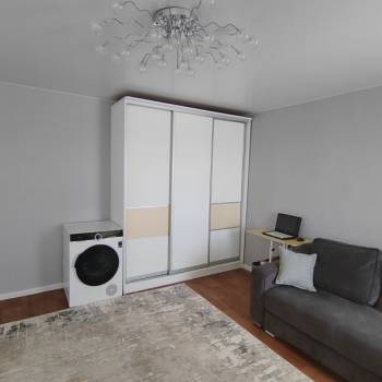 Продается Многокомнатная квартира, 75,2 м²