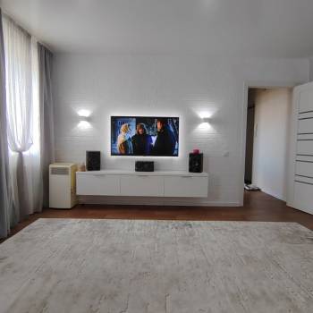 Продается Многокомнатная квартира, 75,2 м²